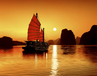 Tour Vietnam 2024 4D3N Hanoi – Ha Long ( Cruise One Day ) Include Flight Ticket Air Asia / Batik Air Tanggal Keberangkatan : Jan – Des 2023 ( Low Season) 