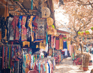 Tour Thailand 2025 Bangkok + Chatucak Weekend Market Super Saver 