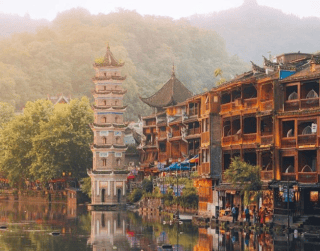 Tour China 9D 2025 Zhangjiajie Furongzhen Fenghuang