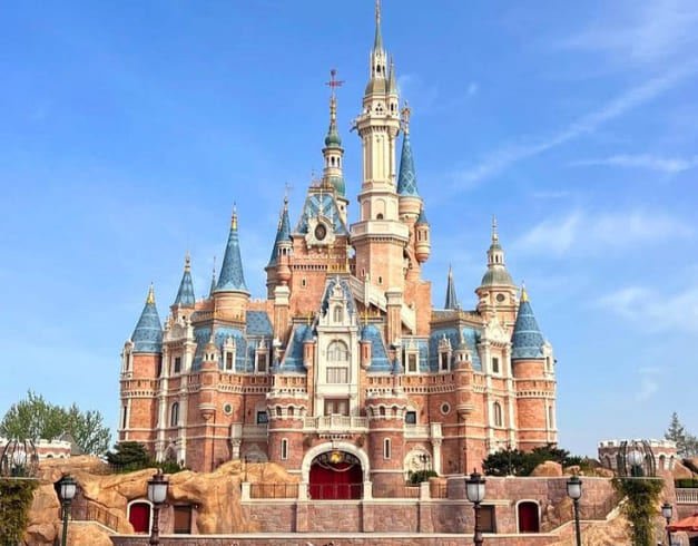 Tour China 2026 8D Best Of Beijing Shanghai + Disneyland 1