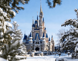 Tour China 2026 8D Beijing Shanghai Disneyland & Universal Studio