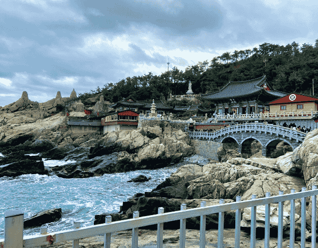 Tour Korea 2026 7D Lebaran Sale Busan Seoul + Kuala Lumpur 1