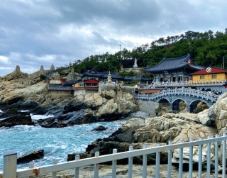 Tour Korea 2026 7D Lebaran Sale Busan Seoul + Kuala Lumpur