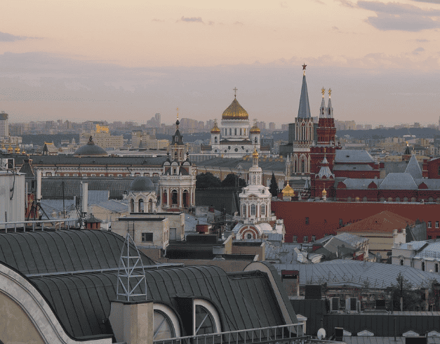 Tour Rusia 10 Hari 2025: Aurora Hunting Moscow Murmansk St. Petersburg 1