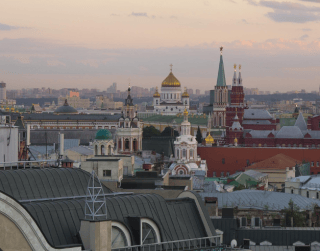 Tour Rusia 10 Hari 2025: Aurora Hunting Moscow Murmansk St. Petersburg