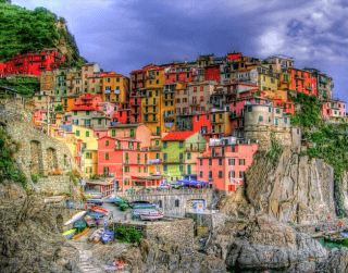 Tour Eropa 2025 11 Hari – West Europe 7 Countries + Cinque Terre & Porta Sancta