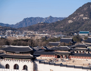 PAKET TOUR KOREA HAPPY LEBARAN HOLIDAY SPRING KOREA +EVERLAND THEME PARK 6D MAR - APR 2025 BY MH (WH51-T03)