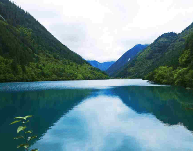 Wisata China 2024 8 Days Panoramic Jiuzhaigou Leshan Emeishan + Chengdu ( Visa Group ) By Air China Periode 12,28 Mei - 2, 23, 28 Jun 2024 (wh49) 1