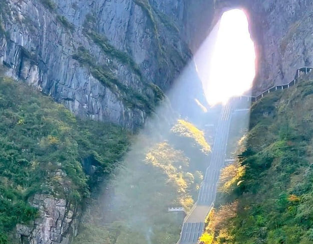 Tour China 2026 8D Year End Gateway Zhangjiajie Chongqing 1