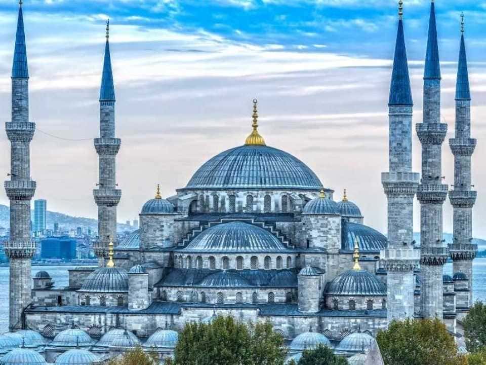 TOUR TURKI