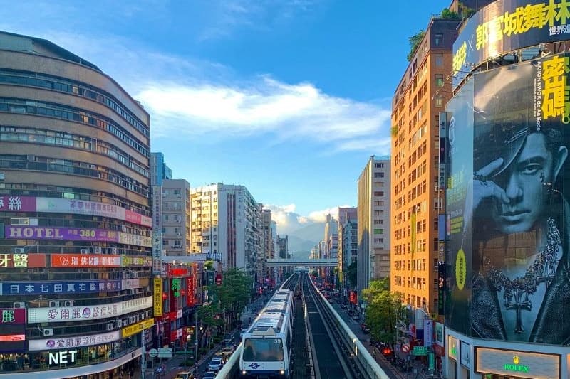 land-tour-taiwan-2026_large.jpg
