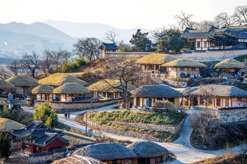 paket-tour-ke-korea-2024_large.jpg