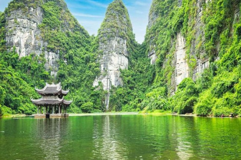 paket-tour-ke-vietnam-2024_large.jpg