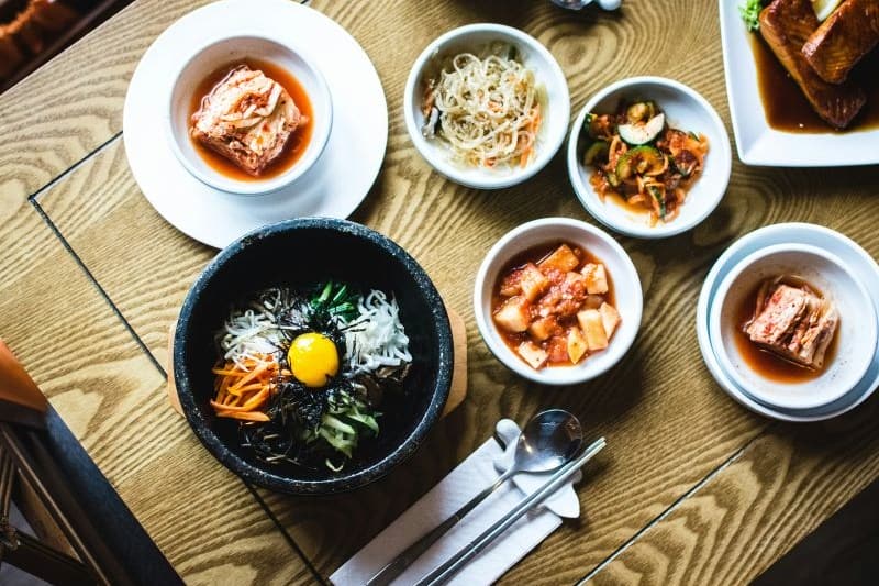 tempat-makan-enak-di-korea-selatan_large.jpg