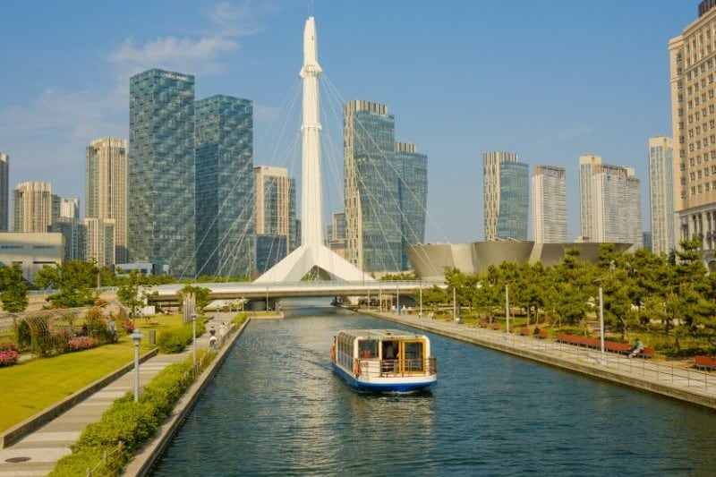 tempat-wisata-di-korea-selatan-yang-wajib-dikunjungi_large.jpg