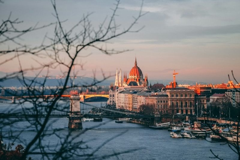 tempat-wisata-di-vienna-austria_large.jpg