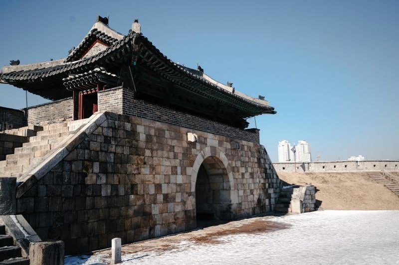 tempat-wisata-suwon_large.jpg
