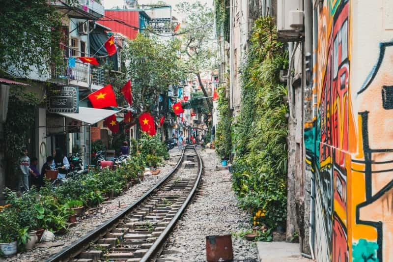 tour-travel-vietnam_large.jpg
