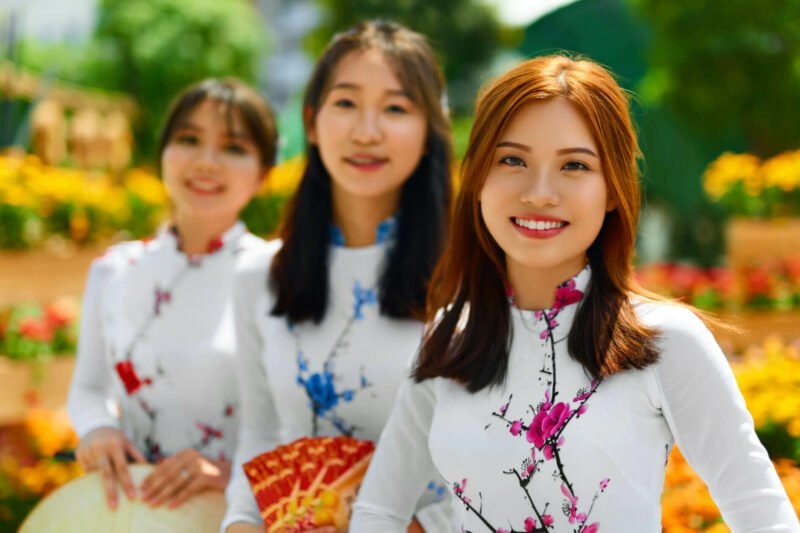 wisata-vietnam-2024-dan-semua-informasi-tentang-vietnam-yang-harus-kalian-ketahui_large.jpg